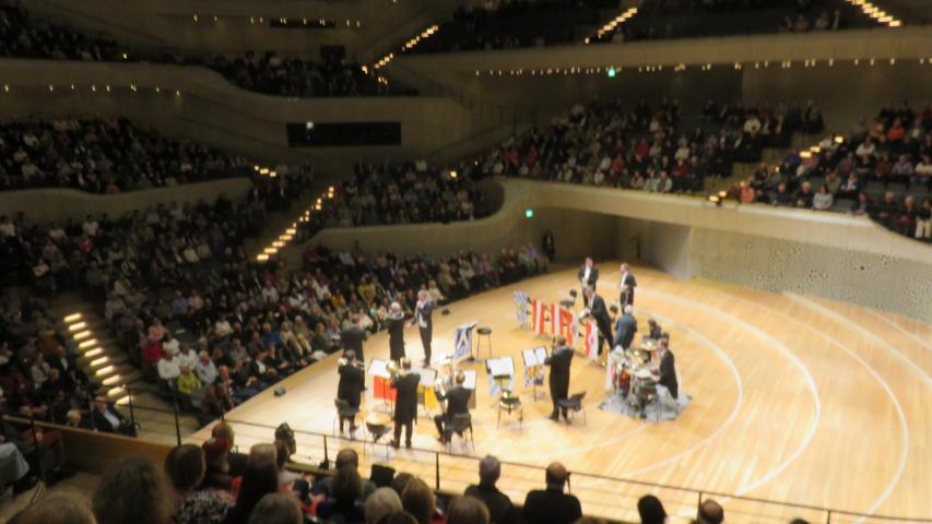 Blick auf die Musiker des Ensembles &quot;Blechschaden&quot;